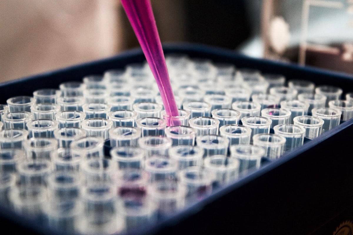 Pipette filling sample tubes in a process lab